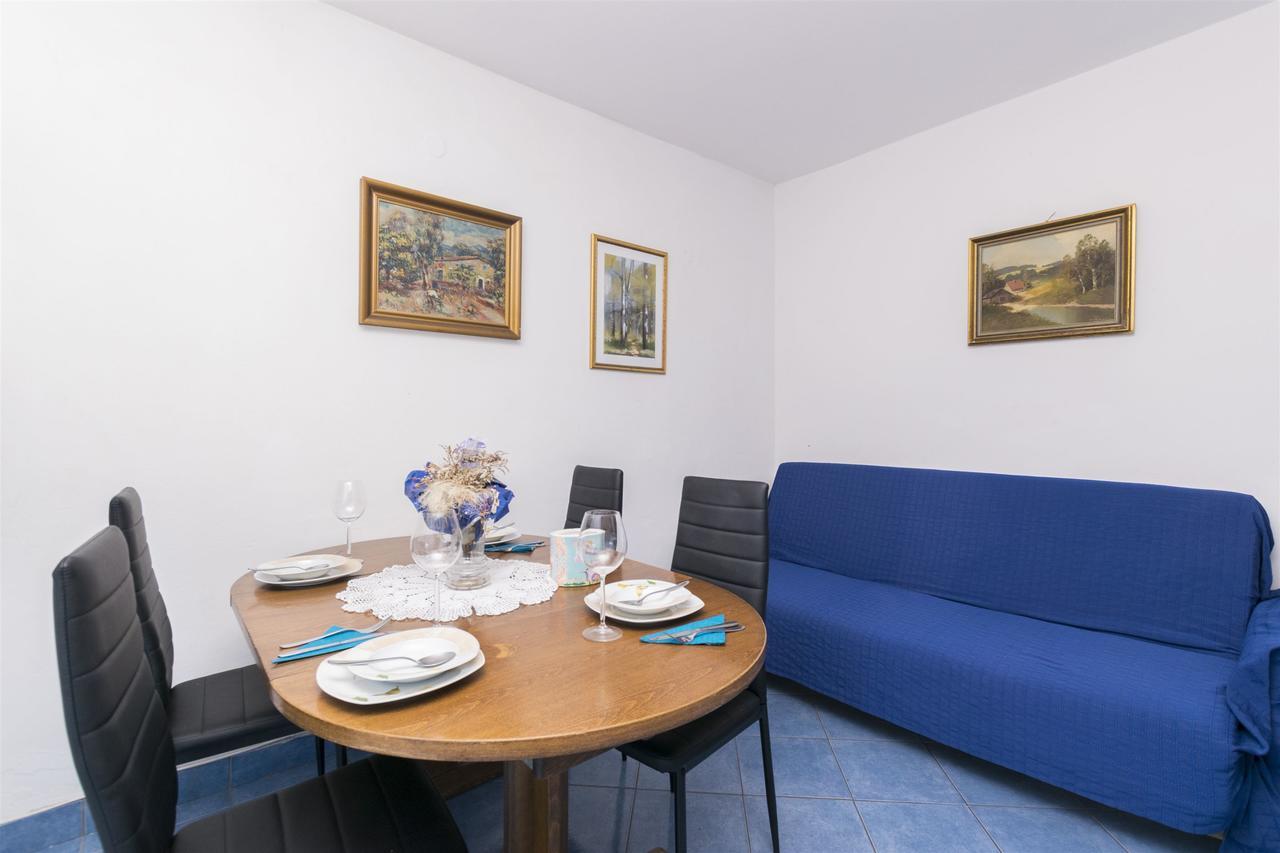 Apartments Irena Tkon Kültér fotó