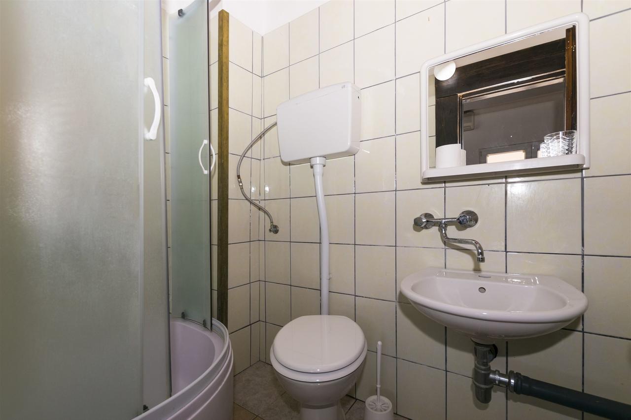 Apartments Irena Tkon Kültér fotó