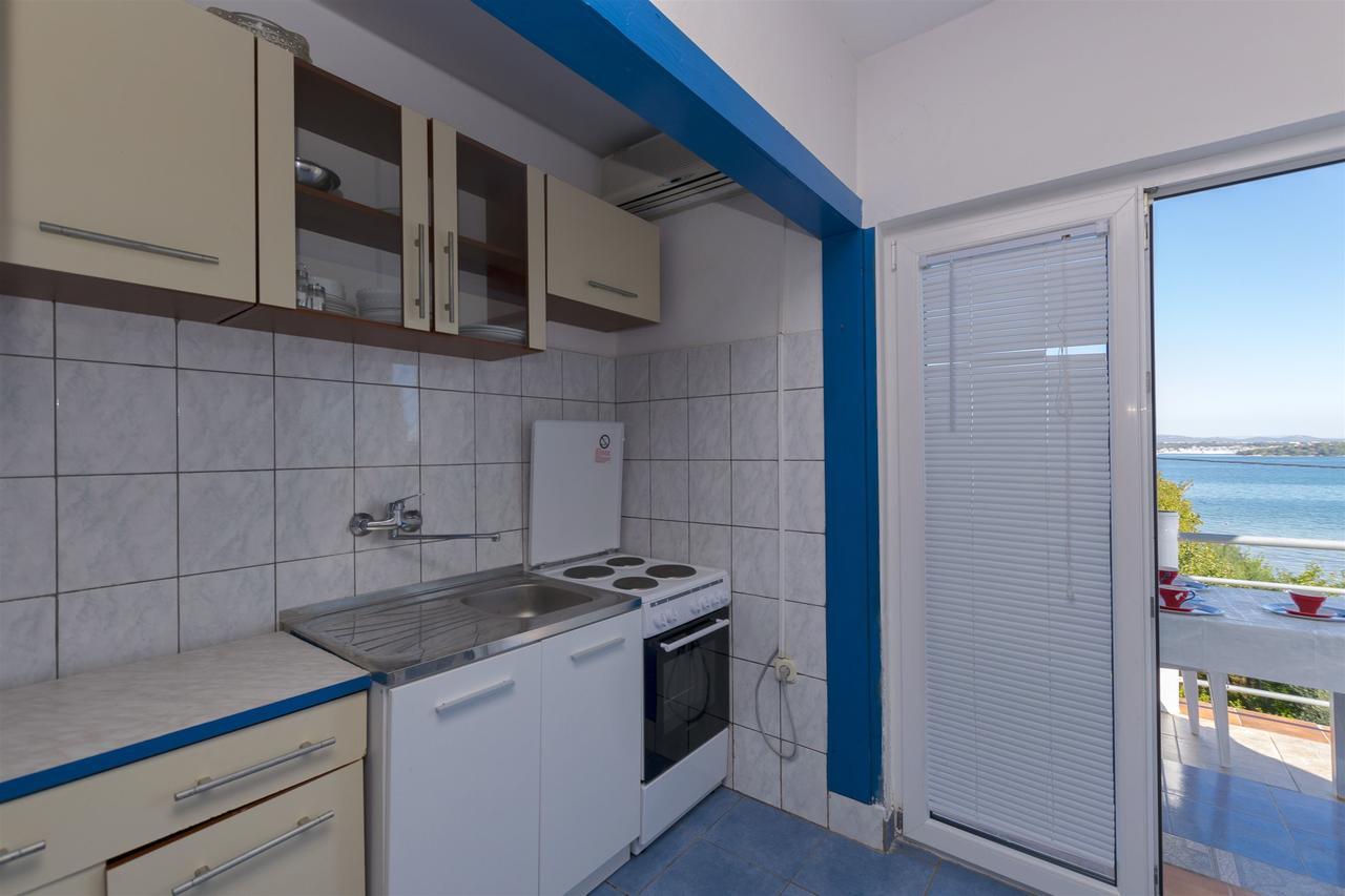 Apartments Irena Tkon Kültér fotó
